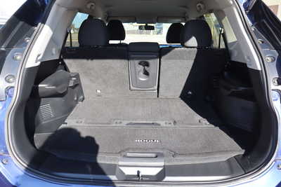 2017 Nissan Rogue, $10500. Photo 11