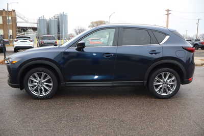2020 Mazda CX-5, $18995. Photo 8