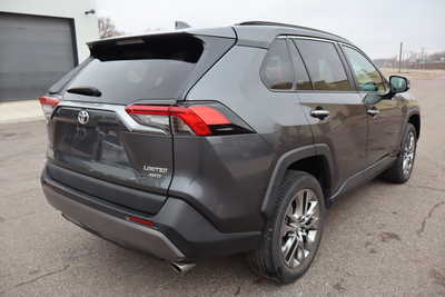 2020 Toyota RAV4, $24900. Photo 3