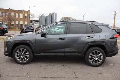 2020 Toyota RAV4, $24900. Photo 7