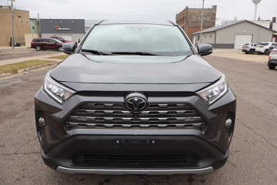 2020 Toyota RAV4, $24900. Photo 11