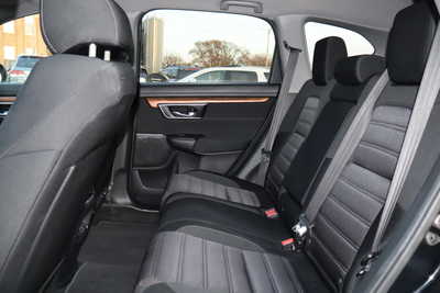 2019 Honda CR-V, $16995. Photo 6