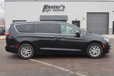 2023 Chrysler Pacifica, $21500. Photo 6