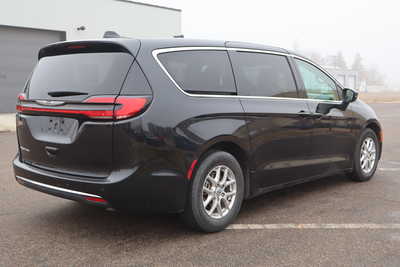 2023 Chrysler Pacifica, $21500. Photo 7