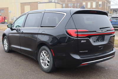 2023 Chrysler Pacifica, $21500. Photo 8