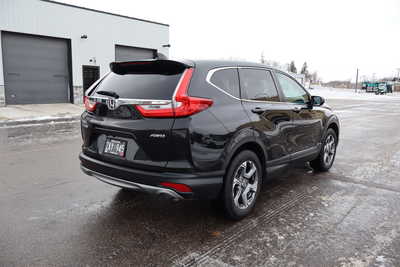 2017 Honda CR-V, $12500. Photo 5