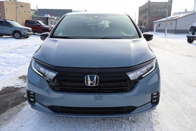2023 Honda Odyssey, $28500. Photo 12