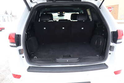 2018 Jeep Grand Cherokee, $15995. Photo 11