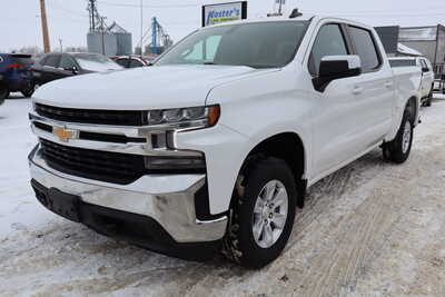 2022 Chevrolet 1500 Crew Cab, $21500. Photo 1