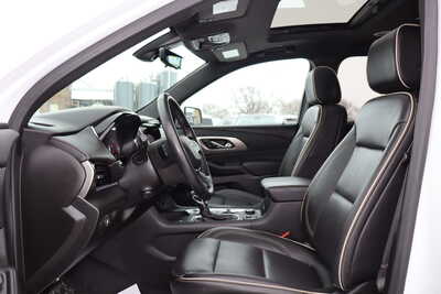 2023 Chevrolet Traverse, $24995. Photo 5
