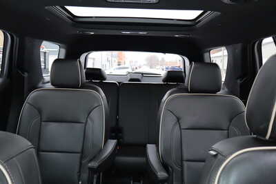 2023 Chevrolet Traverse, $24995. Photo 7