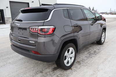 2020 Jeep Compass, $13995. Photo 3