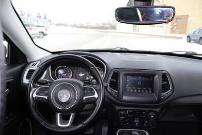 2020 Jeep Compass, $13995. Photo 7