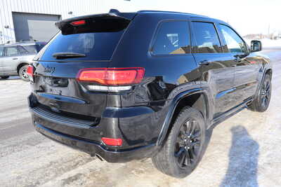 2020 Jeep Grand Cherokee, $17500. Photo 3