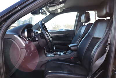 2020 Jeep Grand Cherokee, $17500. Photo 5