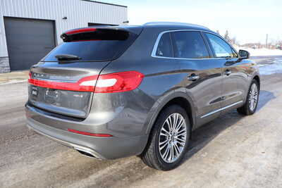 2017 Lincoln MKX, $13995. Photo 3