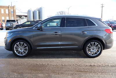2017 Lincoln MKX, $13995. Photo 8