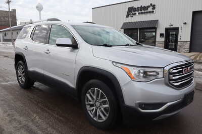 2018 GMC Acadia, $12900. Photo 2