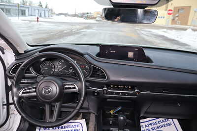 2023 Mazda CX-30, $17500. Photo 7