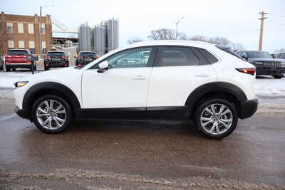 2023 Mazda CX-30, $17500. Photo 8