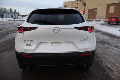 2023 Mazda CX-30, $17500. Photo 10
