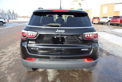 2020 Jeep Compass, $13995. Photo 10