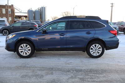2019 Subaru Outback, $14500. Photo 8