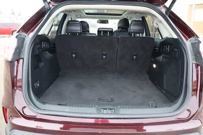 2019 Ford Edge, $15995. Photo 11