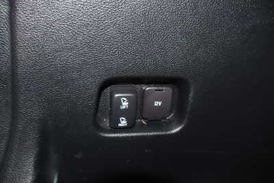 2019 Ford Edge, $15995. Photo 12