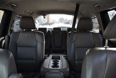 2016 Honda Odyssey, $15500. Photo 6