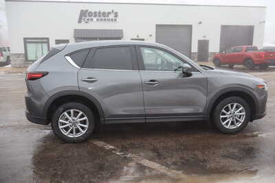 2023 Mazda CX-5, $20995. Photo 9