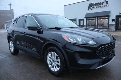 2022 Ford Escape, $11995. Photo 2