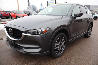2017 Mazda CX-5, $15995. Photo 1