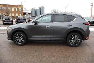 2017 Mazda CX-5, $15995. Photo 8