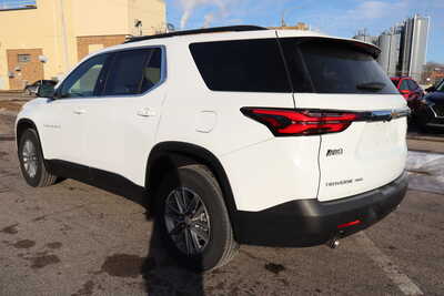 2022 Chevrolet Traverse, $21995. Photo 4
