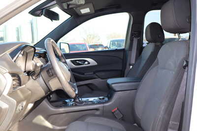 2022 Chevrolet Traverse, $21995. Photo 5