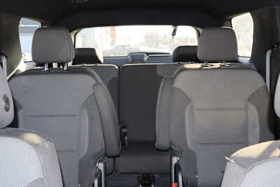 2022 Chevrolet Traverse, $21995. Photo 6