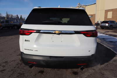 2022 Chevrolet Traverse, $21995. Photo 9