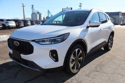 2023 Ford Escape, $19995. Photo 1