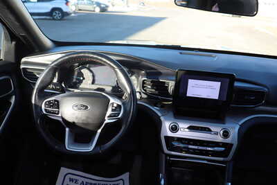 2021 Ford Explorer, $24900. Photo 7