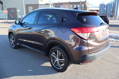 2021 Honda HR-V, $14500. Photo 4