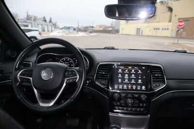 2021 Jeep Grand Cherokee, $17500. Photo 7