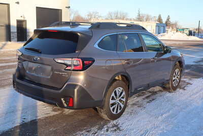 2021 Subaru Outback, $18500. Photo 5