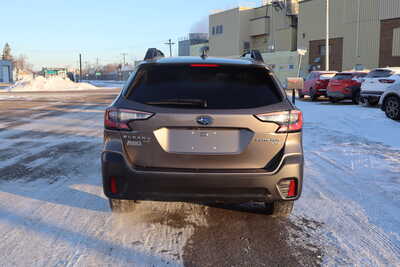 2021 Subaru Outback, $18500. Photo 6