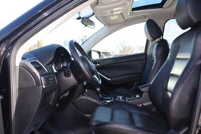 2016 Mazda CX-5, $13995. Photo 5