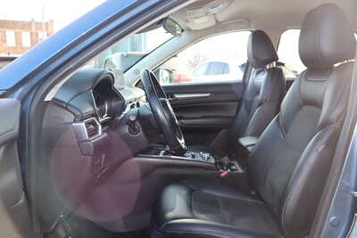 2021 Mazda CX-5, $17500. Photo 5