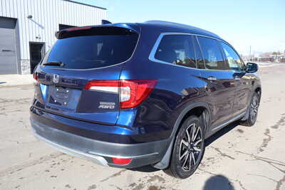 2022 Honda Pilot, $26995. Photo 3