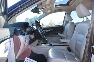 2022 Honda Pilot, $26995. Photo 5