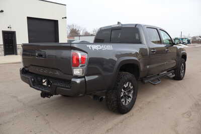 2022 Toyota Tacoma, $31995. Photo 3