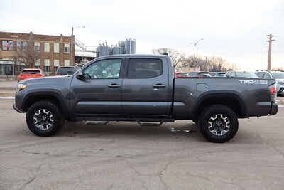 2022 Toyota Tacoma, $31995. Photo 8
